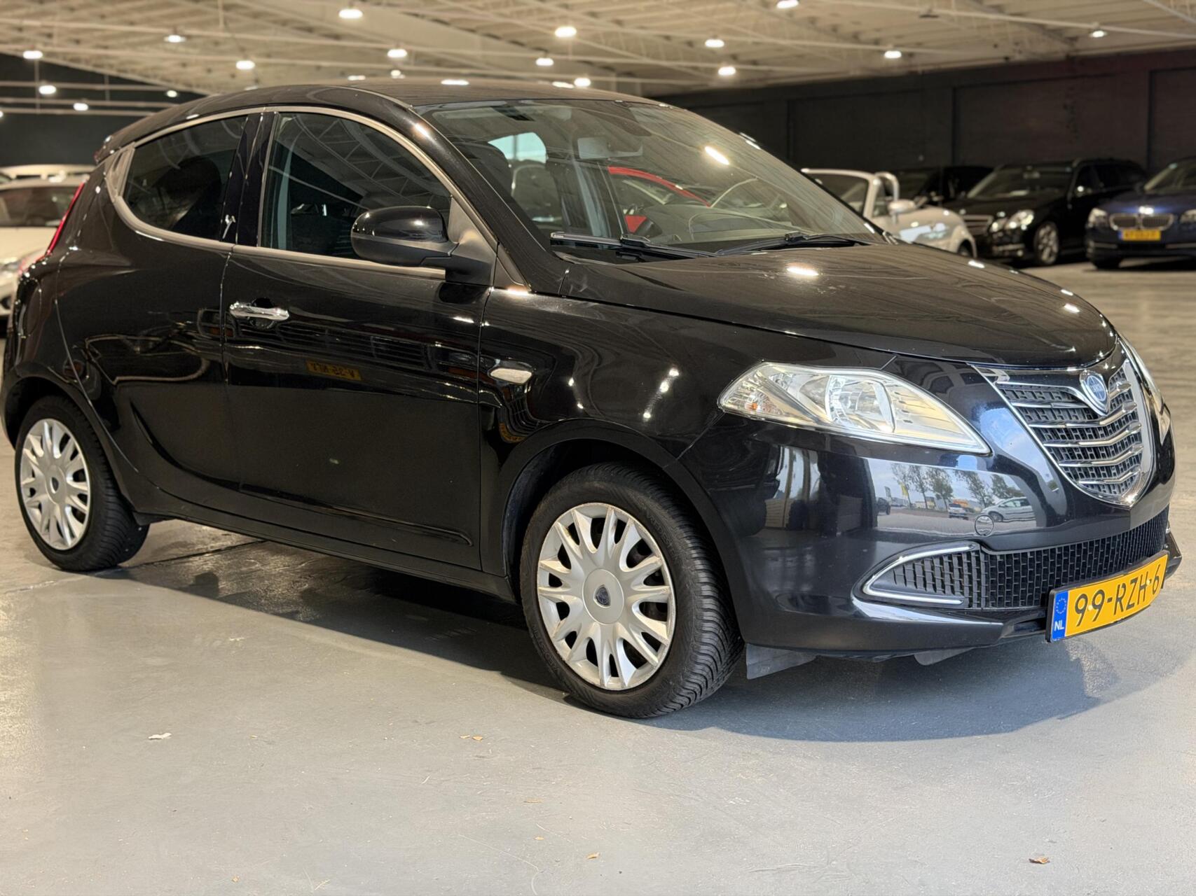 Foto van Lancia Ypsilon