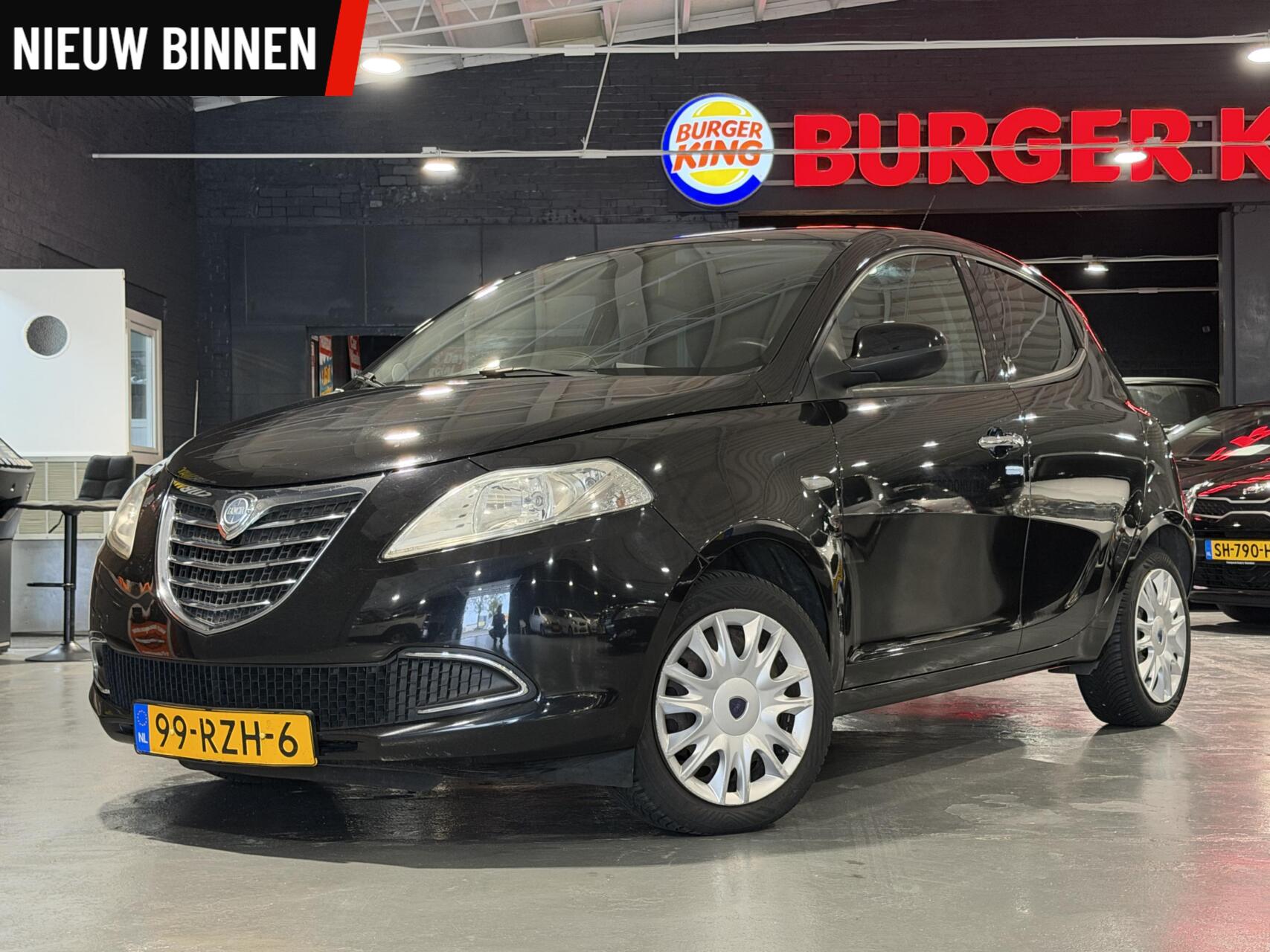 Lancia Ypsilon 0.9 TwinAir Silver Airco Trekhaak 2011 - voorkant