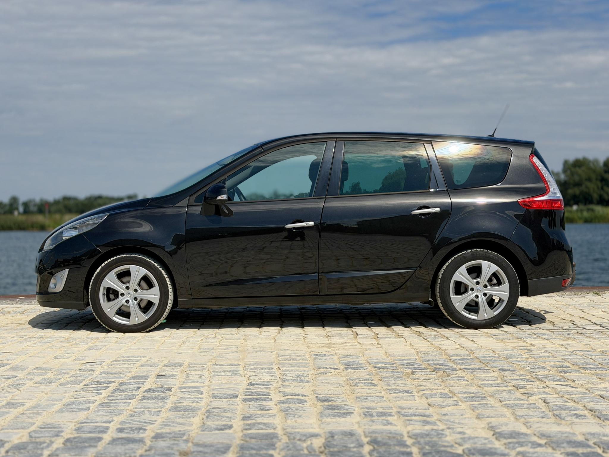 Foto van Renault Grand Scénic