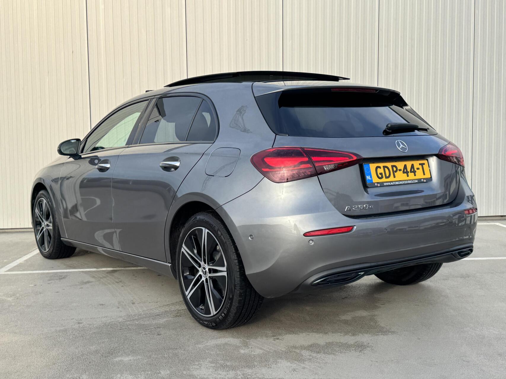 Foto van Mercedes-Benz A 250 E