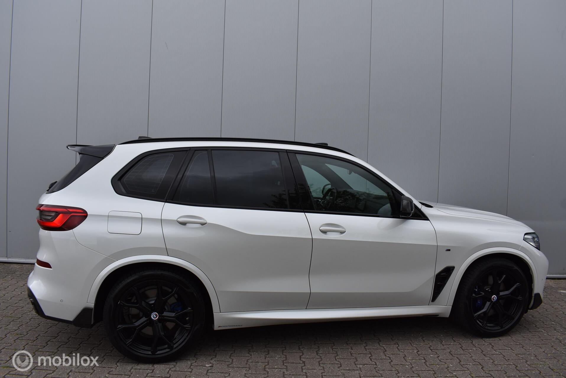 Foto van BMW X5 Xdrive40i