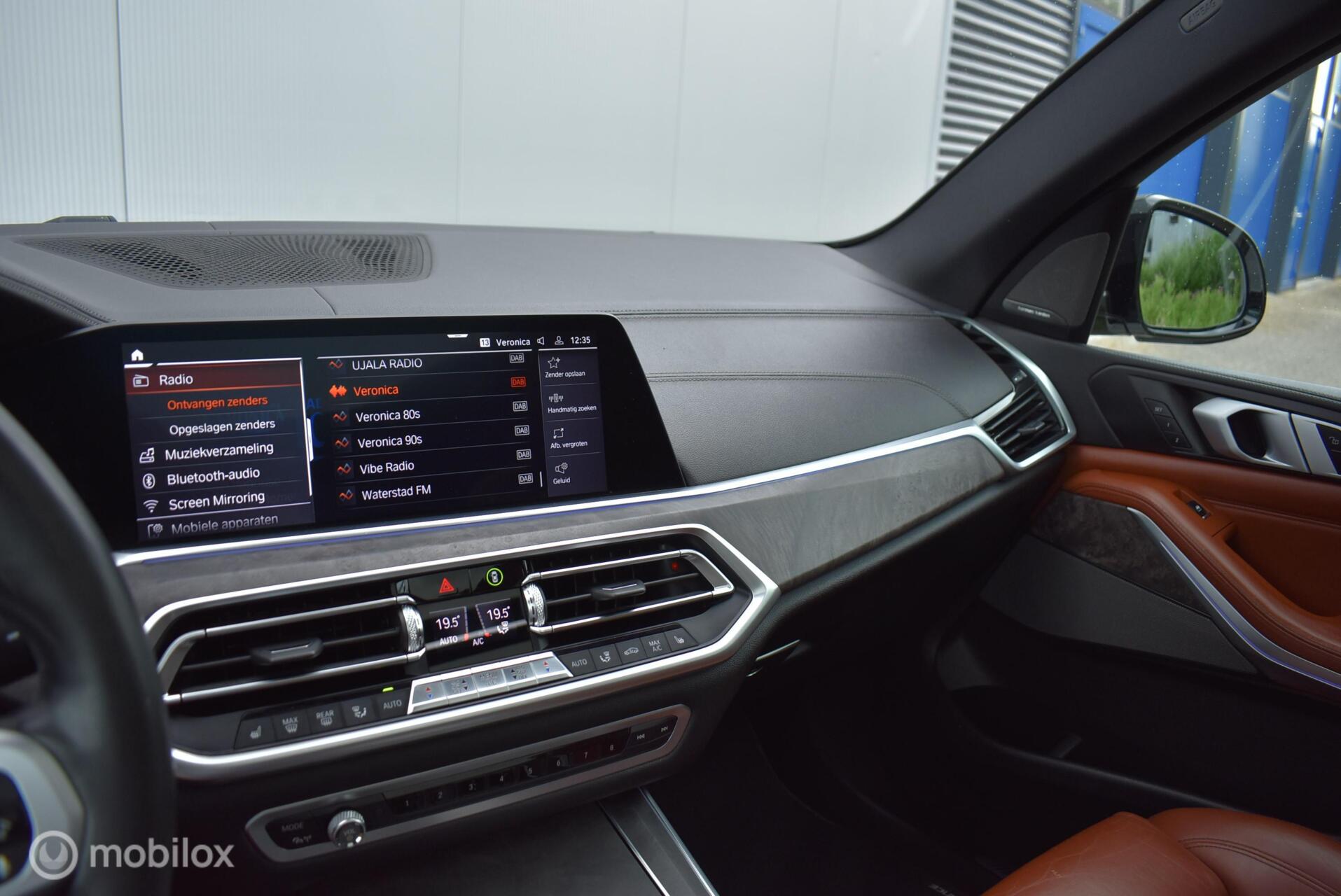Foto van BMW X5 Xdrive40i