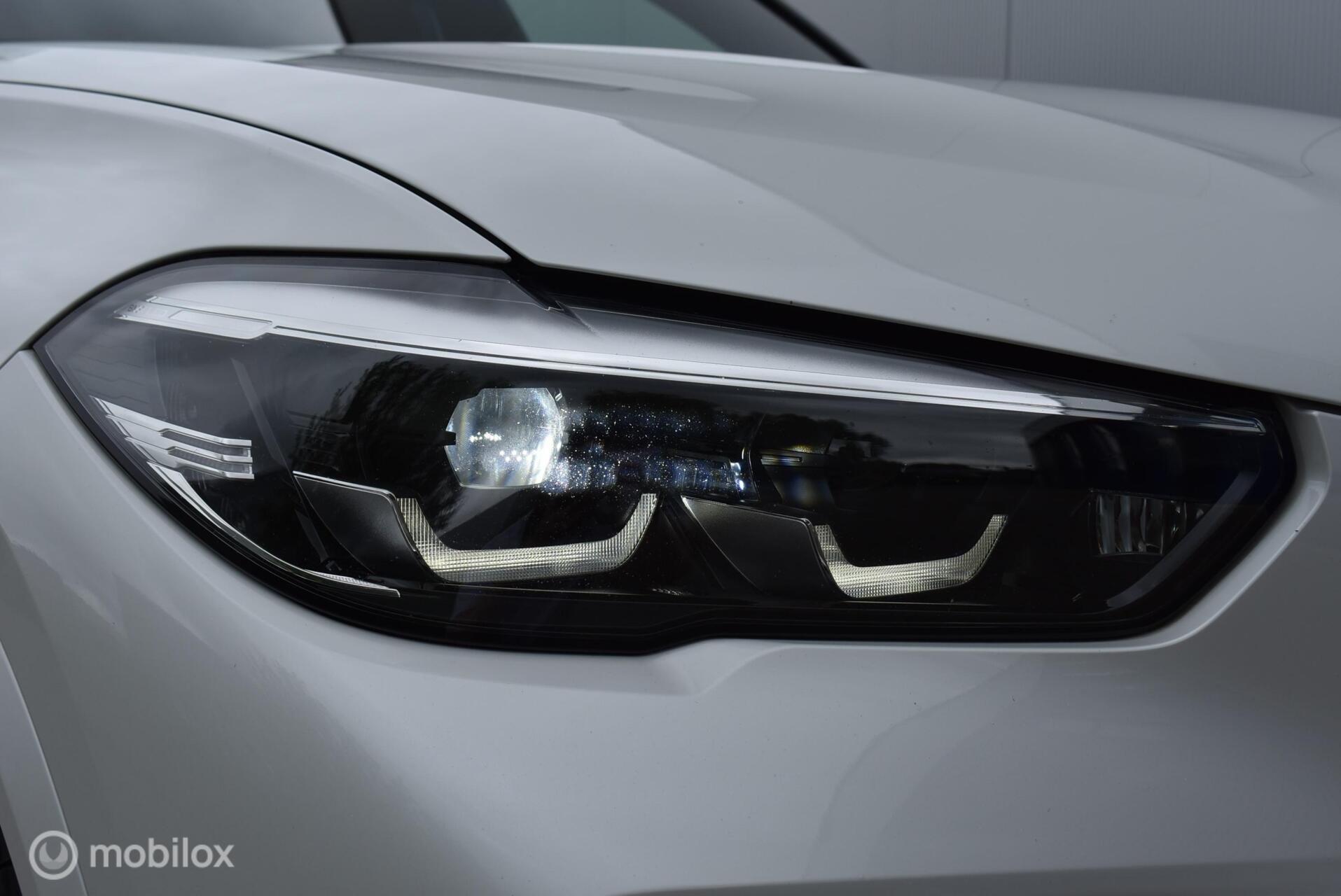 Foto van BMW X5 Xdrive40i