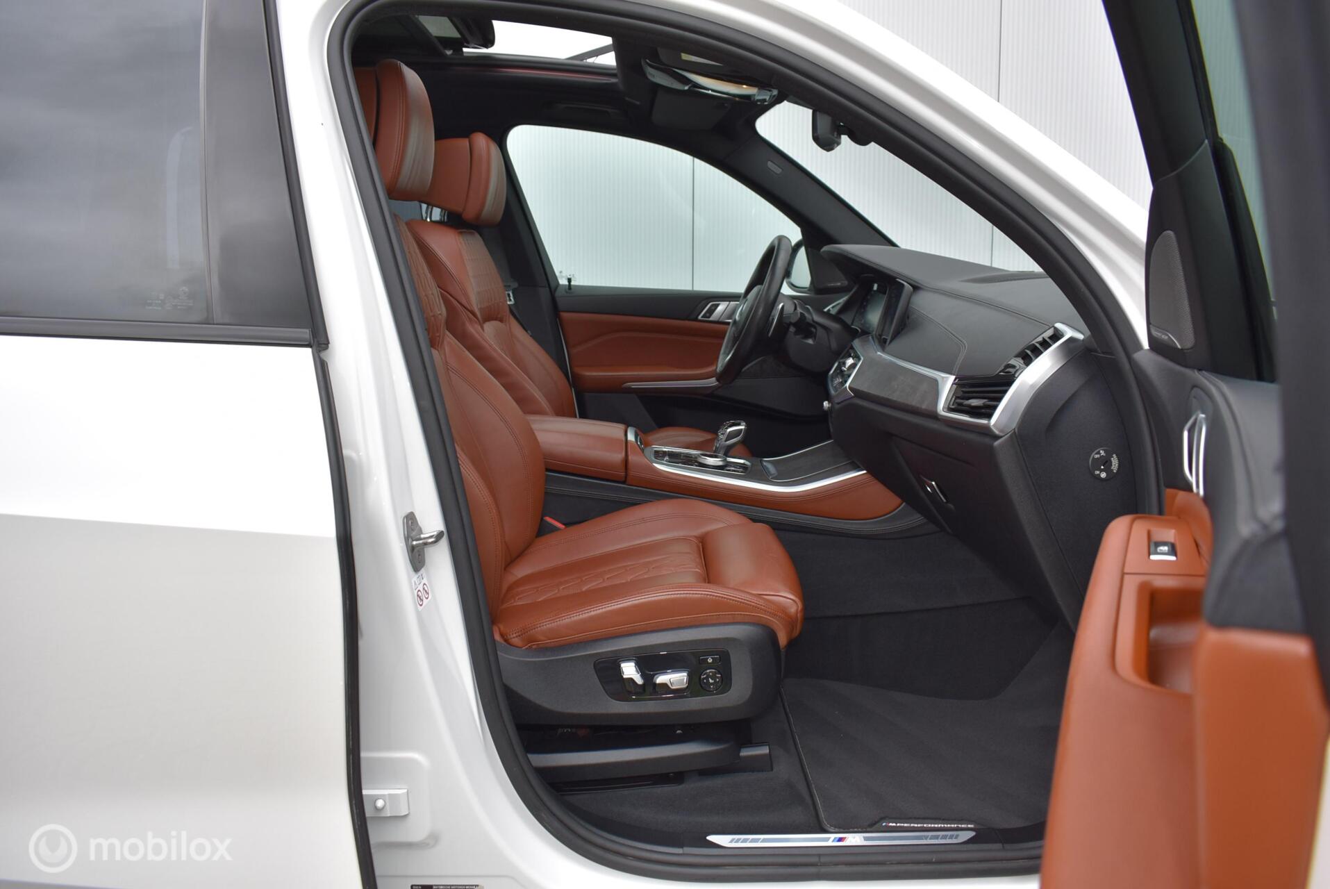 Foto van BMW X5 Xdrive40i