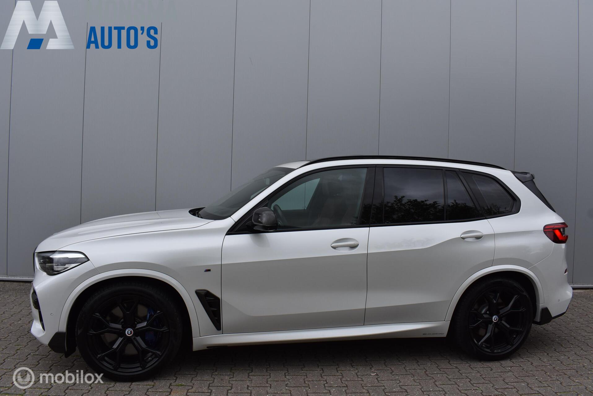 BMW X5 Xdrive40i xDrive40i M-Performance Mineralweiß Pano Nappa HUD Softclose H/K Luchtvering 21" LMV Elek. trekhaak 2019 - voorkant