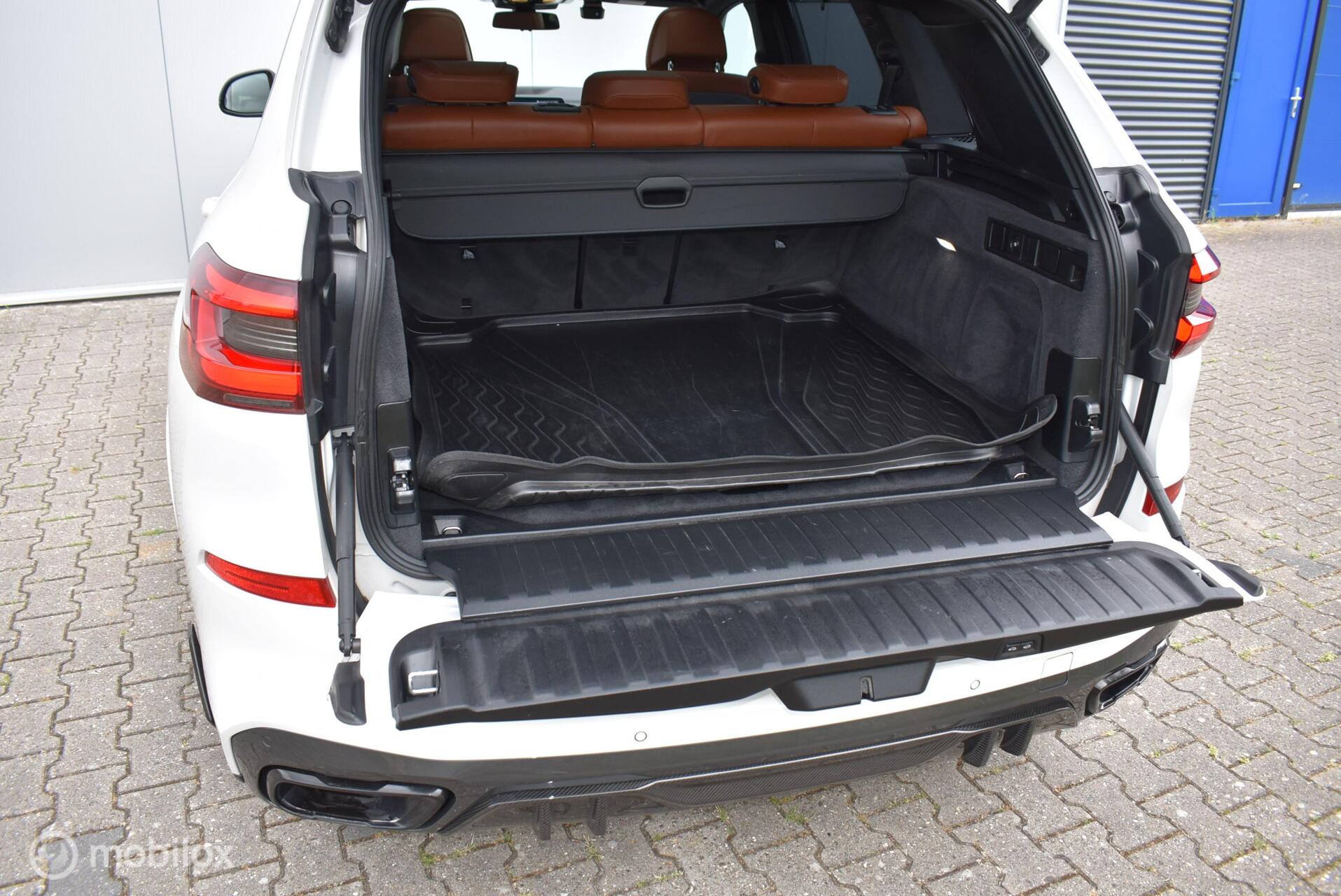 Foto van BMW X5 Xdrive40i