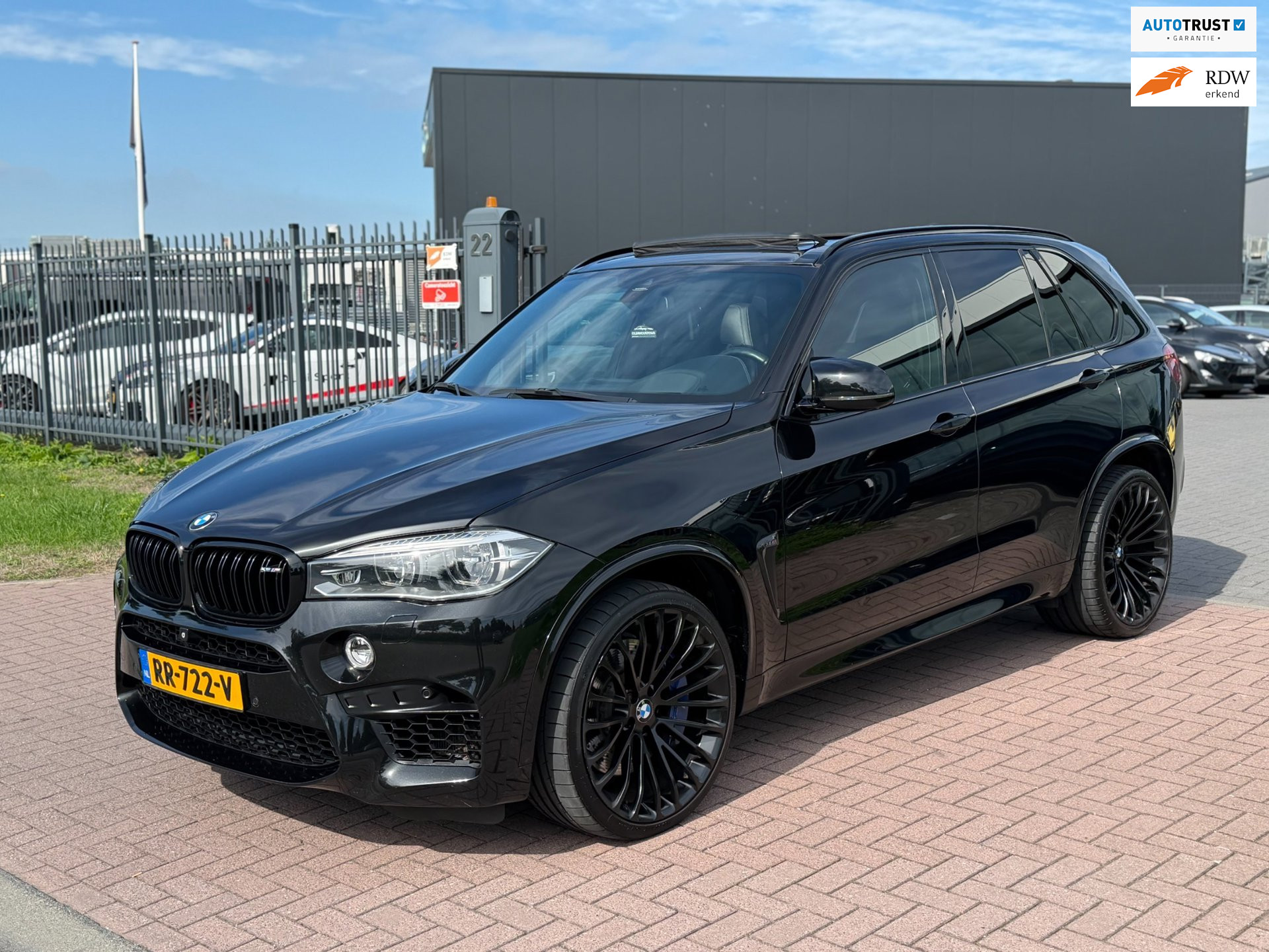 BMW X5 M X5M 2016 576PK Full Black Pano-Carbon-Headup-Breyton 22'' 2016 - voorkant