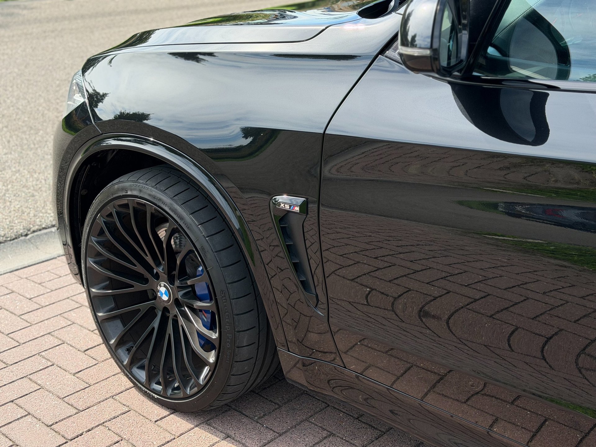 Foto van BMW X5 M
