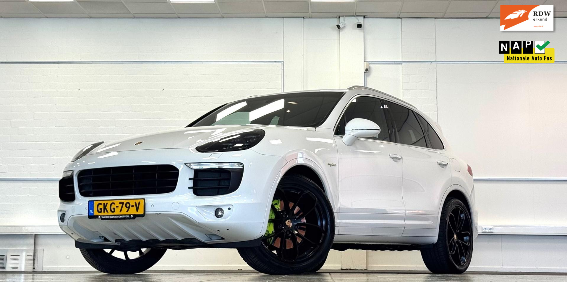 Porsche Cayenne S Hybrid 3.0 S E-Hybrid Platinum Edition 100% Onderhouden 12,3" Multimedia 2016 - voorkant