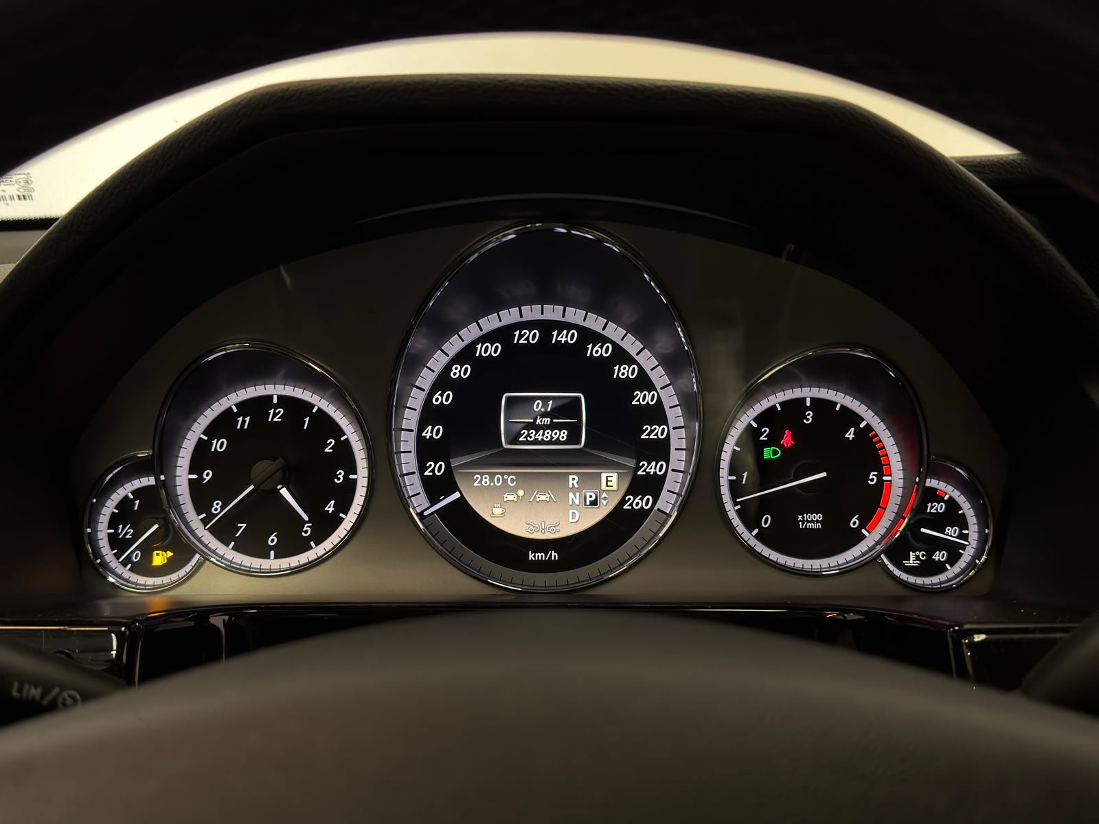 Foto van Mercedes-Benz E 350 CDI 4Matic