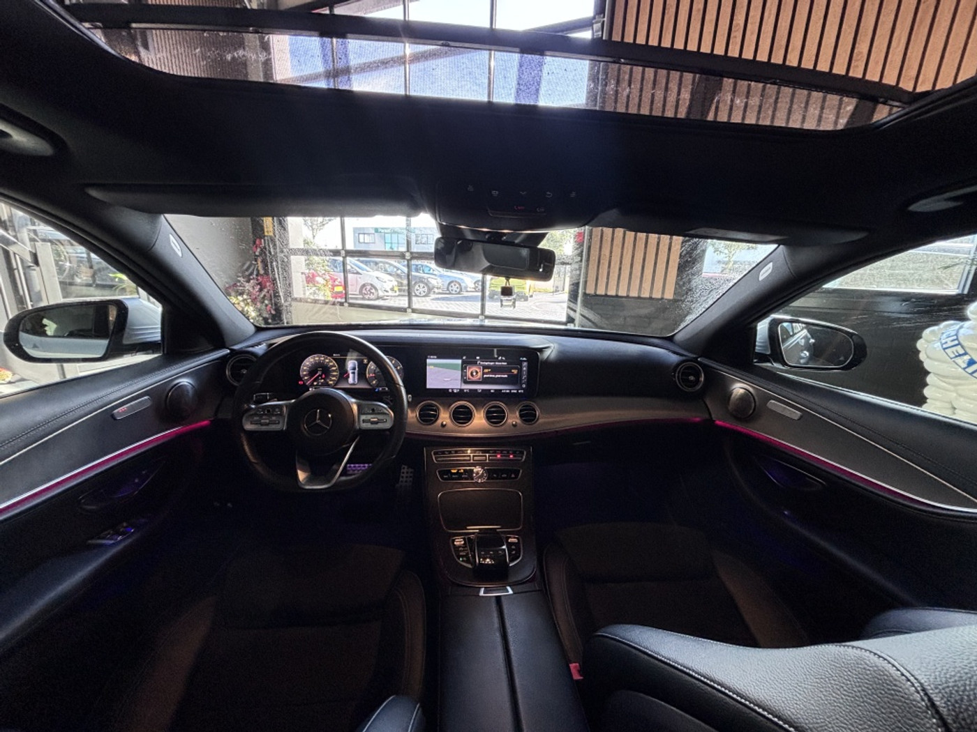 Foto van Mercedes-Benz E 200