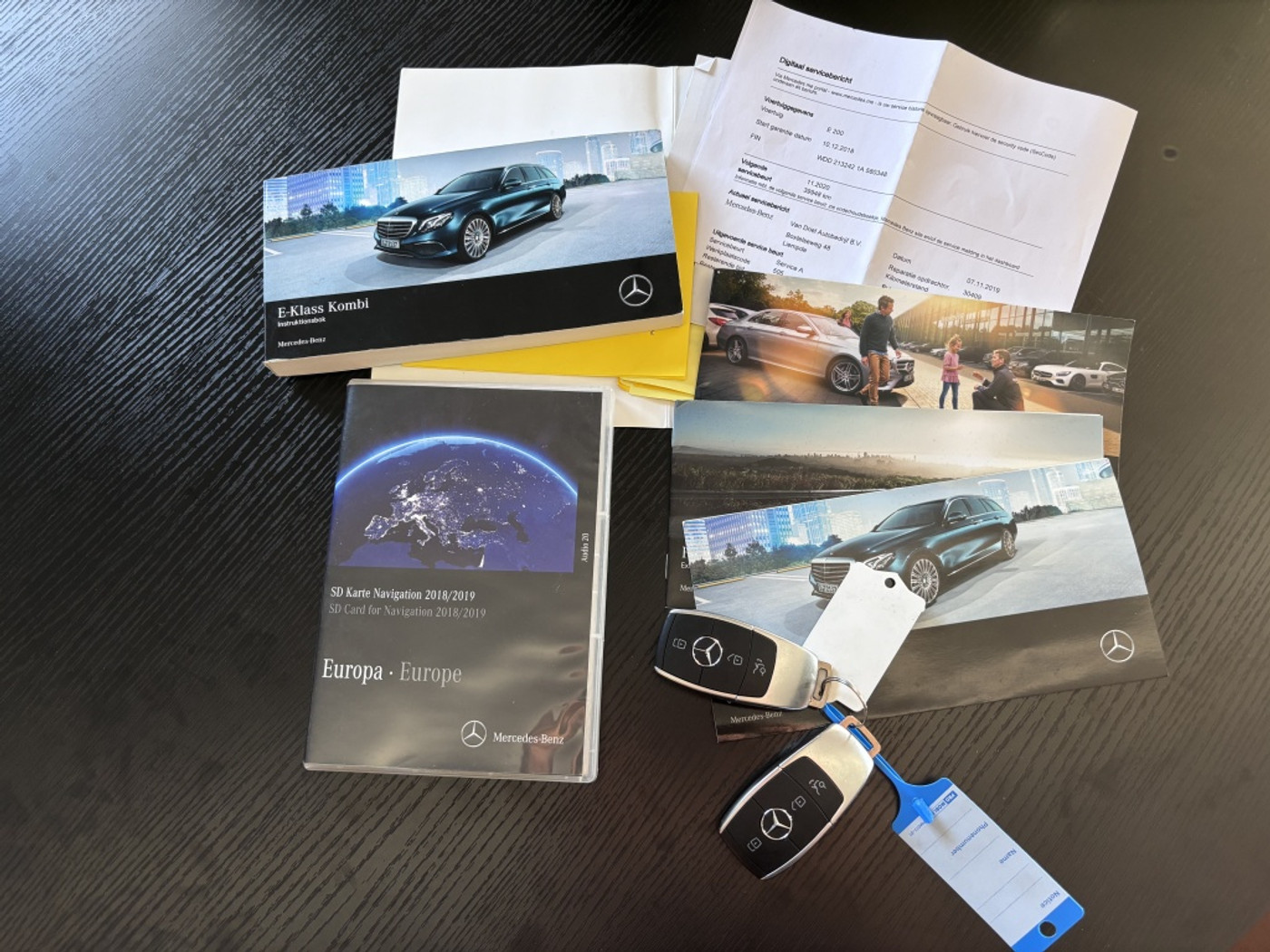 Foto van Mercedes-Benz E 200