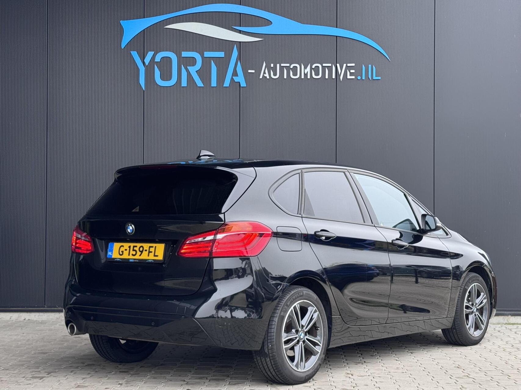 Foto van BMW 218i Active Tourer