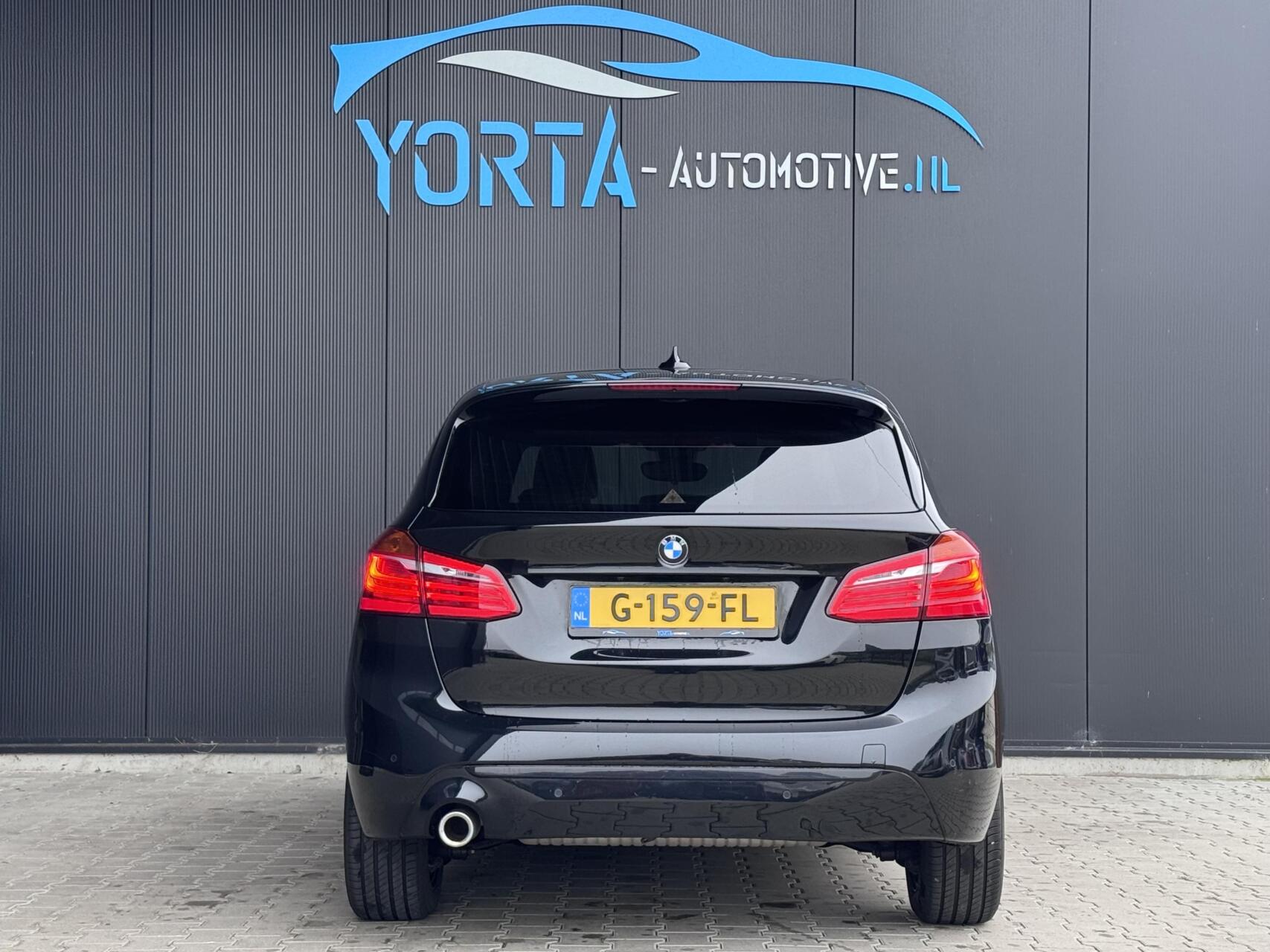 Foto van BMW 218i Active Tourer
