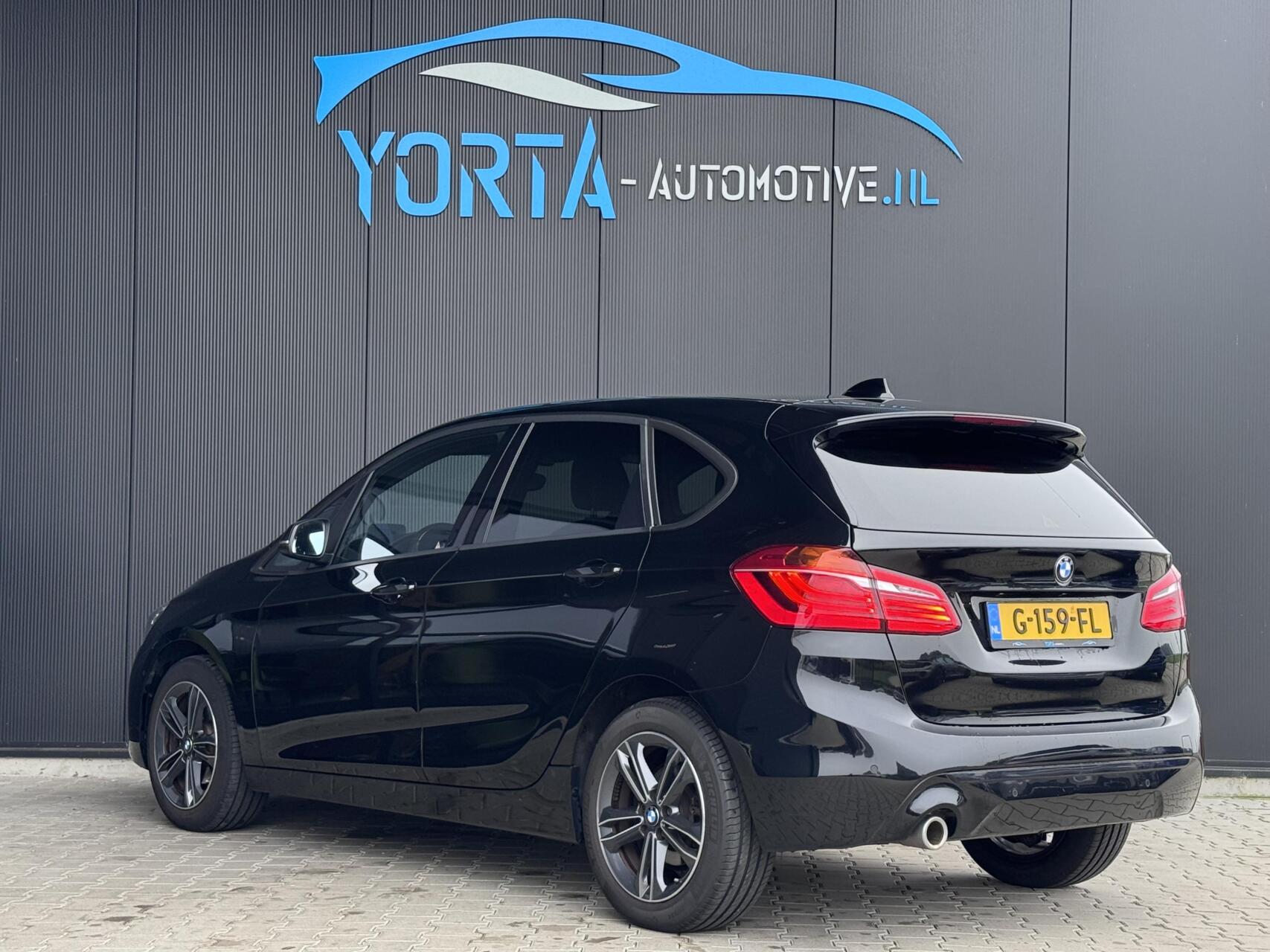 Foto van BMW 218i Active Tourer