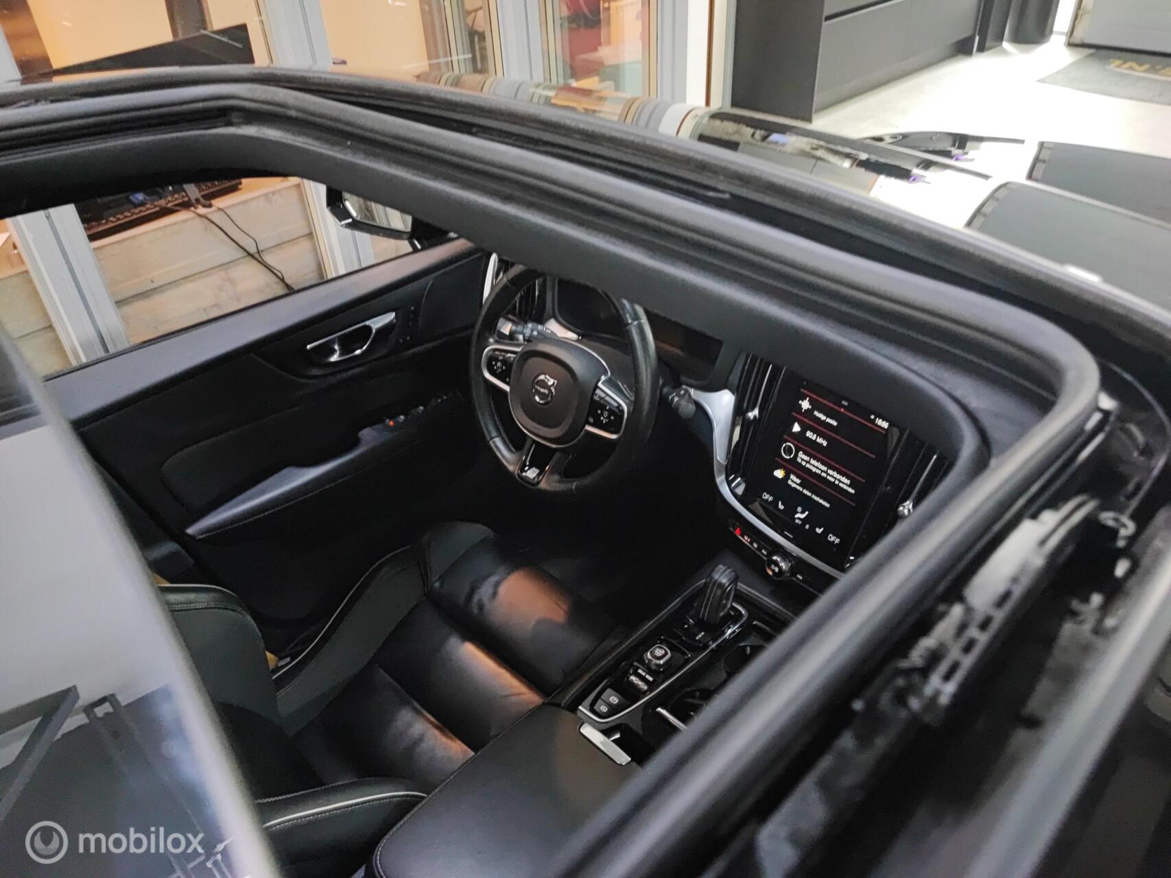 Foto van Volvo S60 T8 Twin Engine