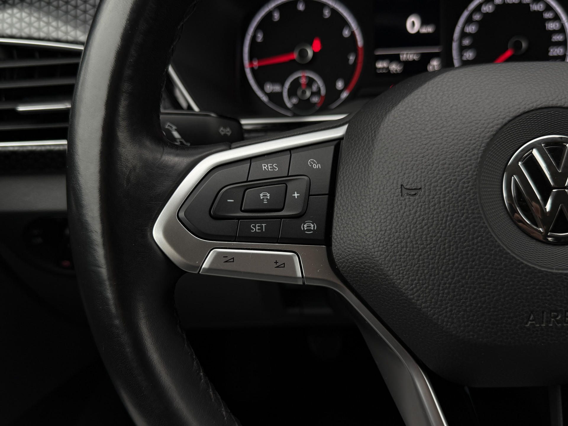Foto van Volkswagen T-cross