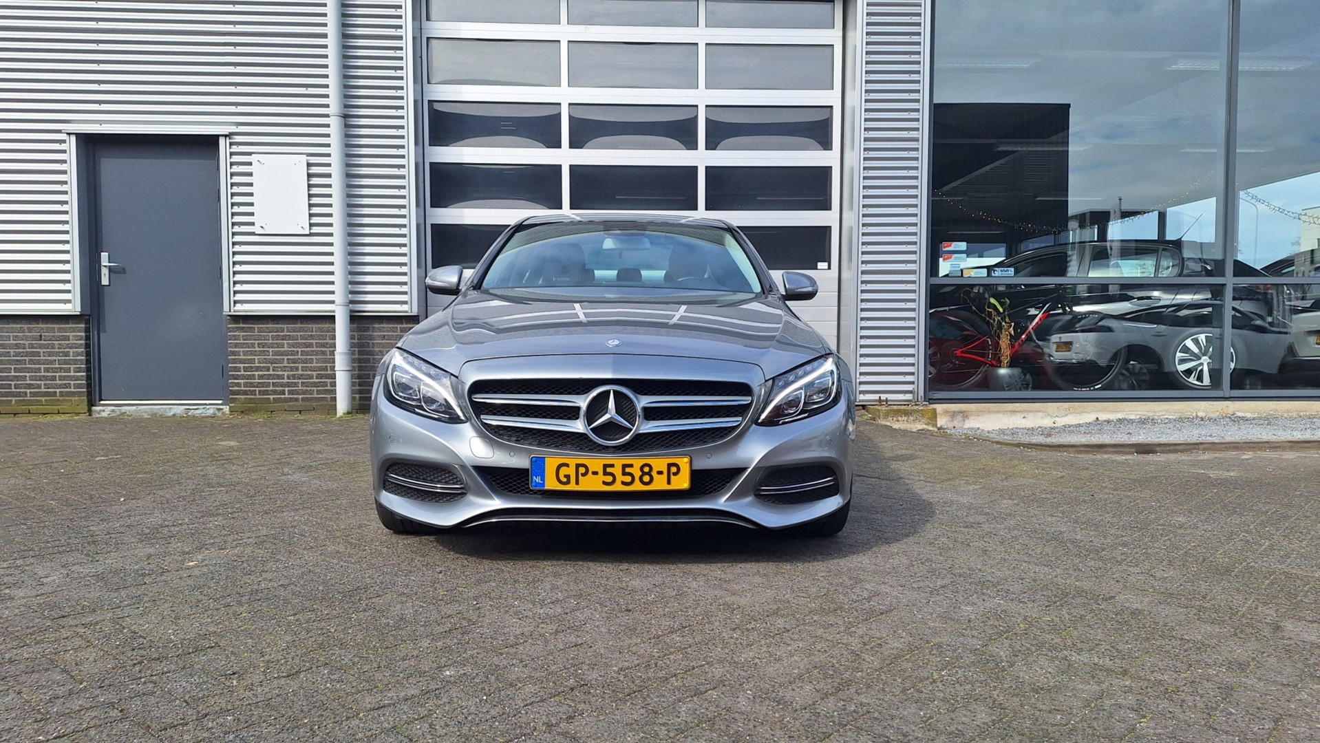 Foto van Mercedes-Benz C 180 Bluetec