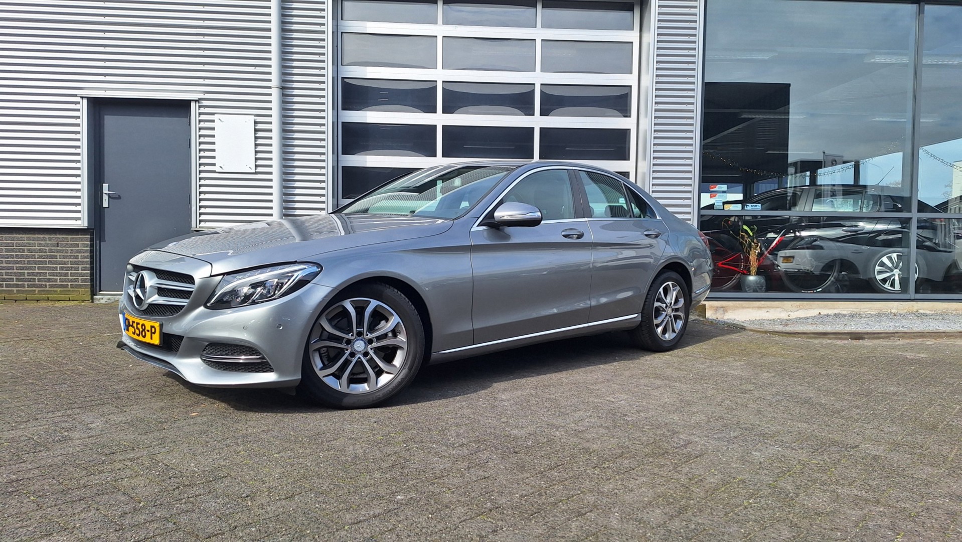 Foto van Mercedes-Benz C 180 Bluetec