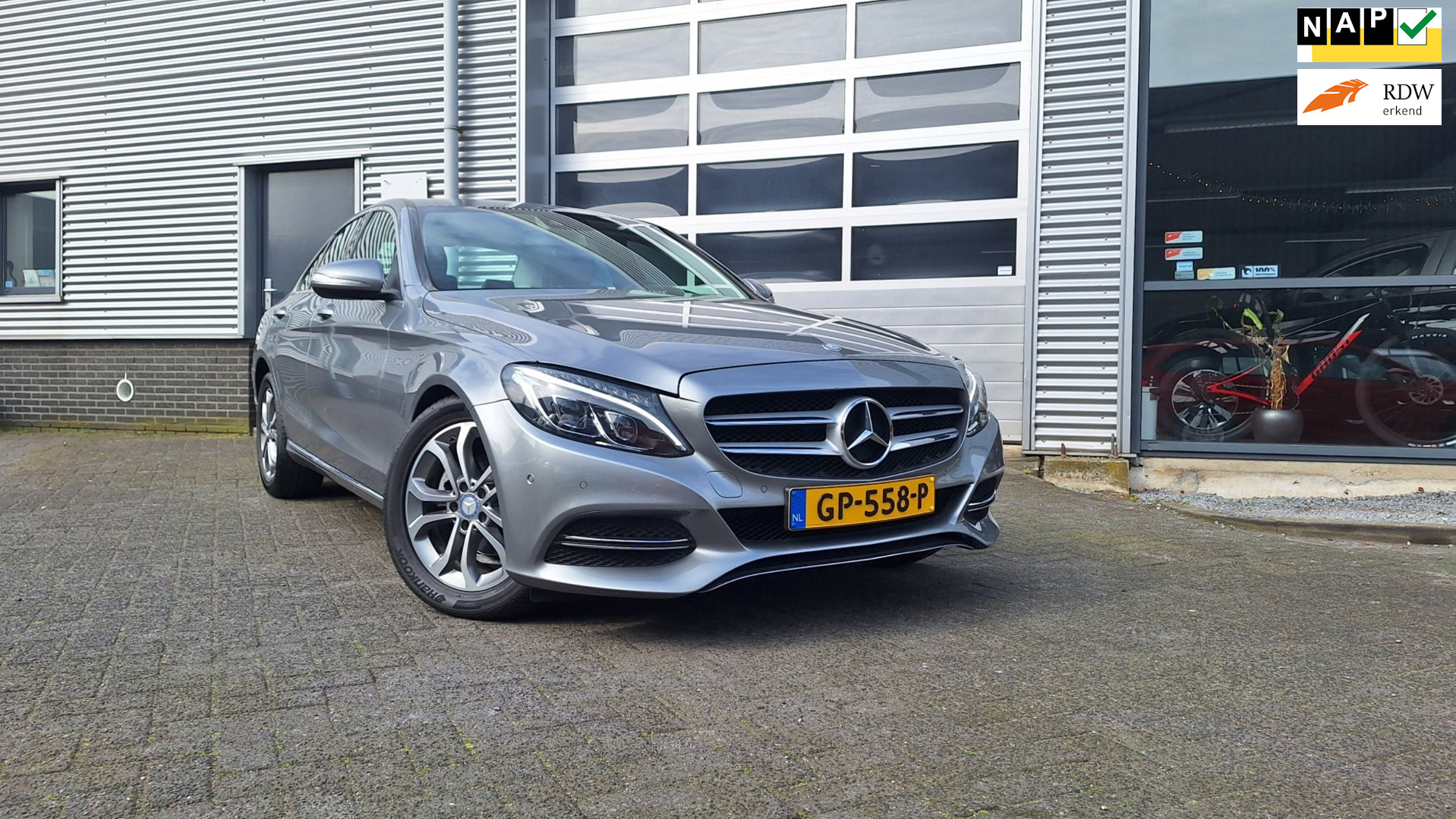 Mercedes-Benz C 180 Bluetec 180 CDI, Lease Edition/Navigatie/Pdc/Cruise/Lm Enz 2015 - voorkant