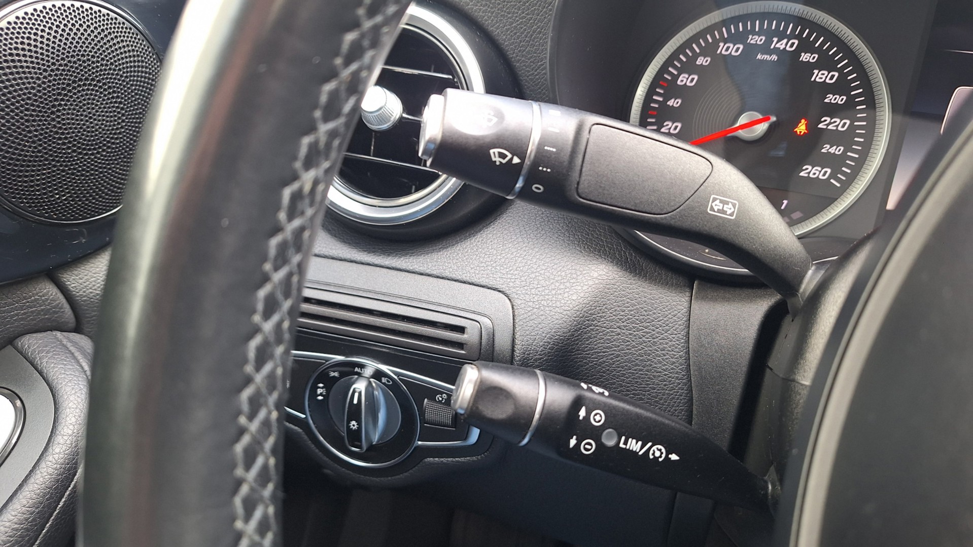 Foto van Mercedes-Benz C 180 Bluetec