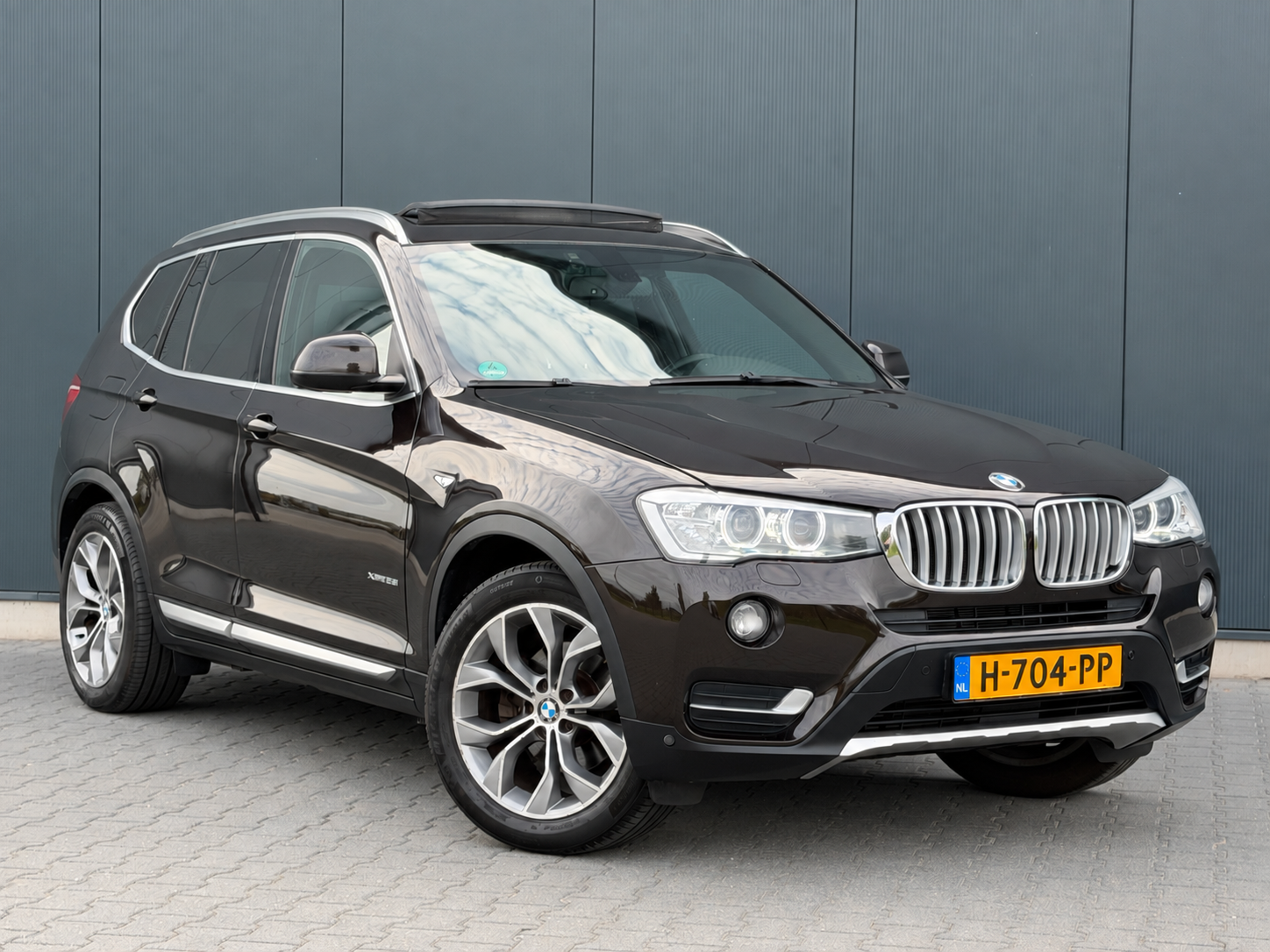 Foto van BMW X3 Xdrive28i