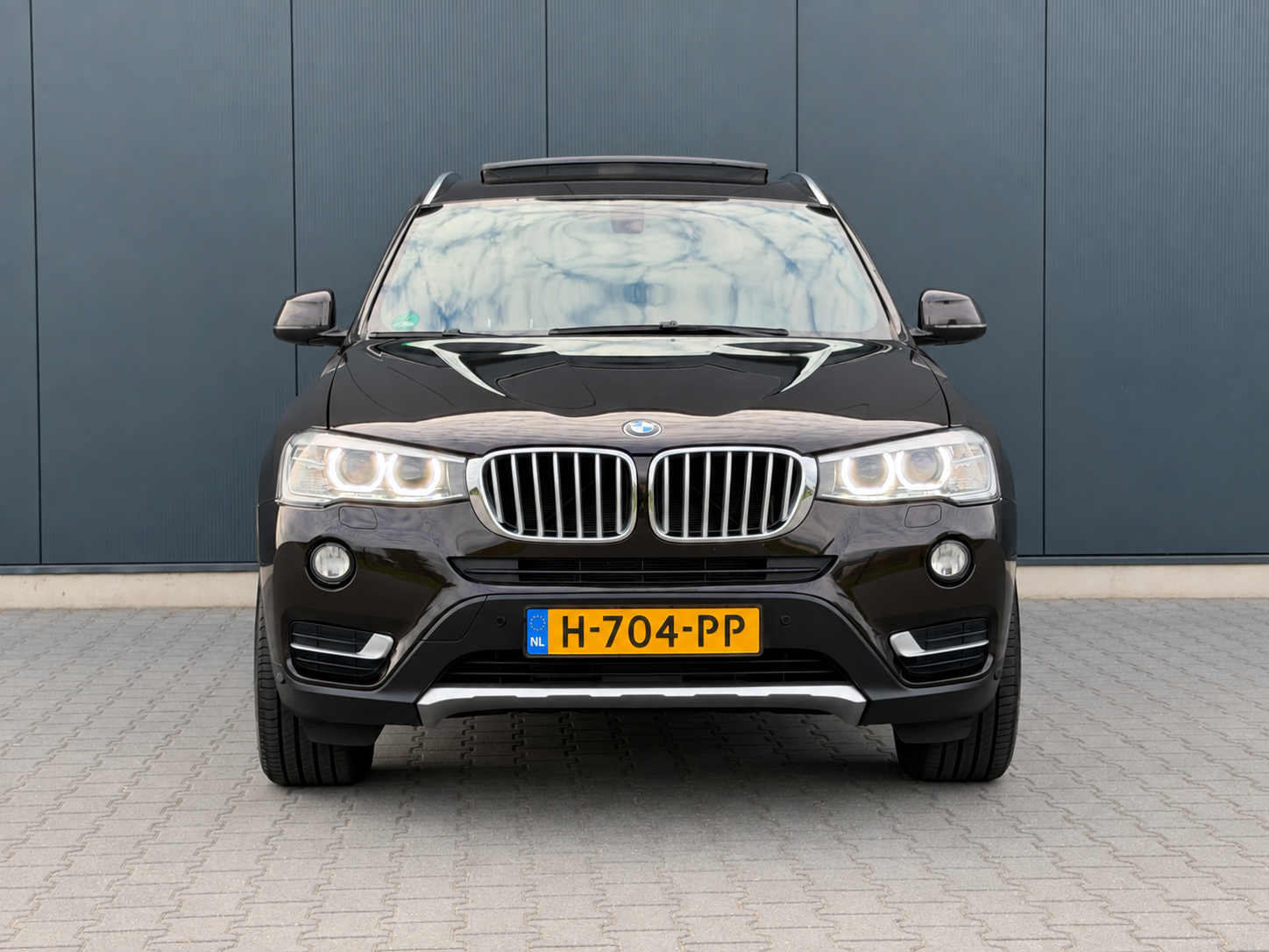 Foto van BMW X3 Xdrive28i
