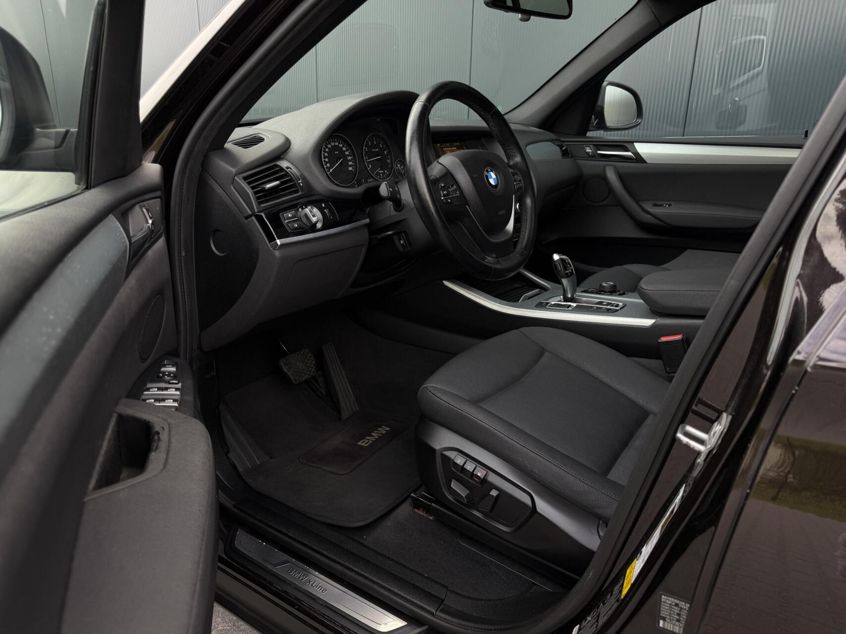 Foto van BMW X3 Xdrive28i