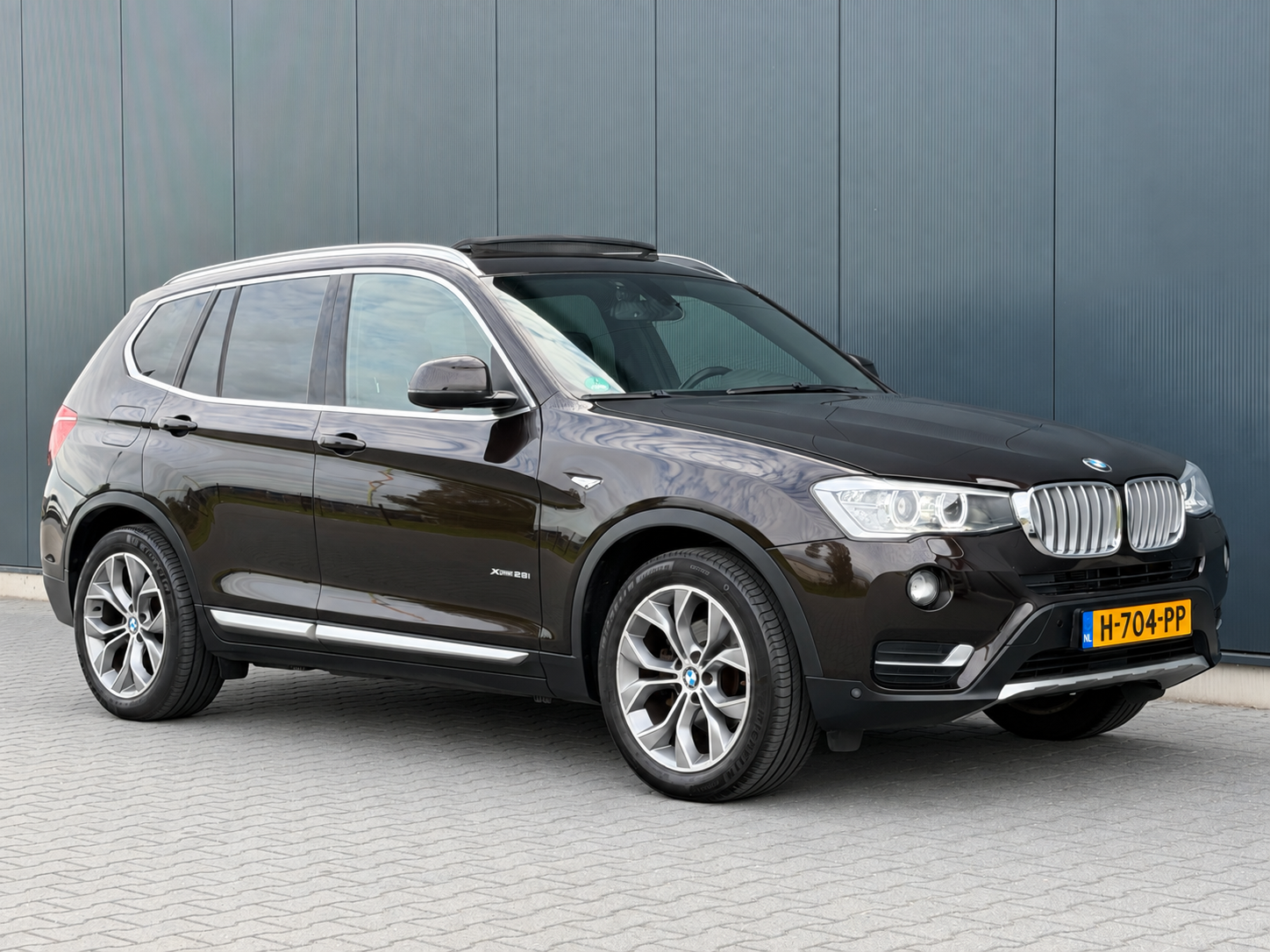 Foto van BMW X3 Xdrive28i