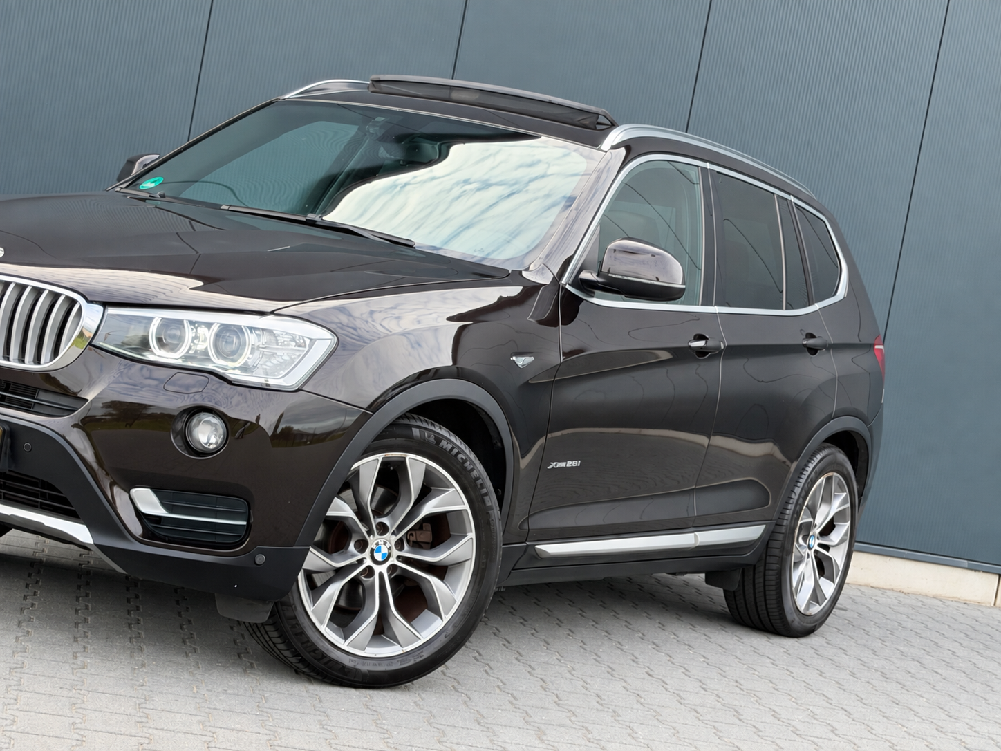 Foto van BMW X3 Xdrive28i