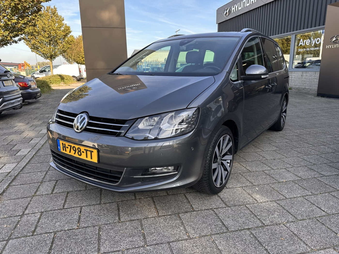Volkswagen Sharan 1.4 TSI Exclusive S. AUTOMAAT*RIJKLAARPRIJS* 2019 - voorkant
