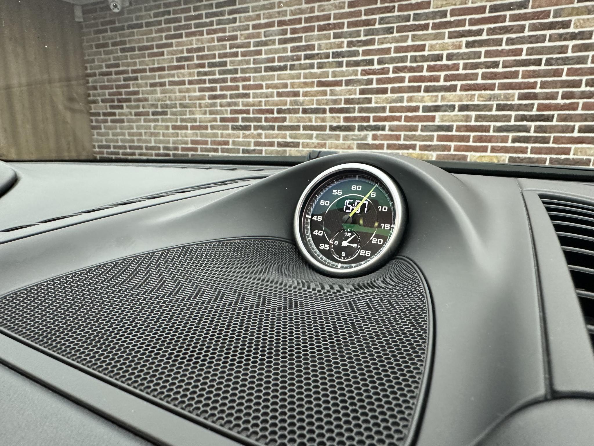 Foto van Porsche Cayenne S E-hybrid