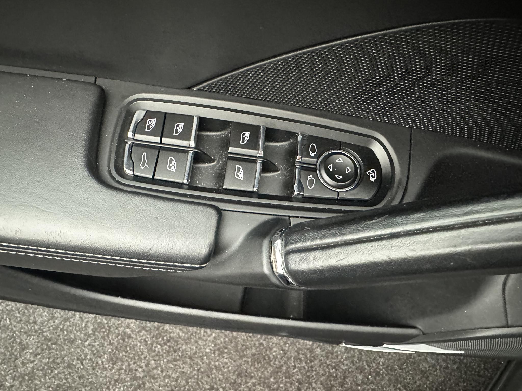 Foto van Porsche Cayenne S E-hybrid