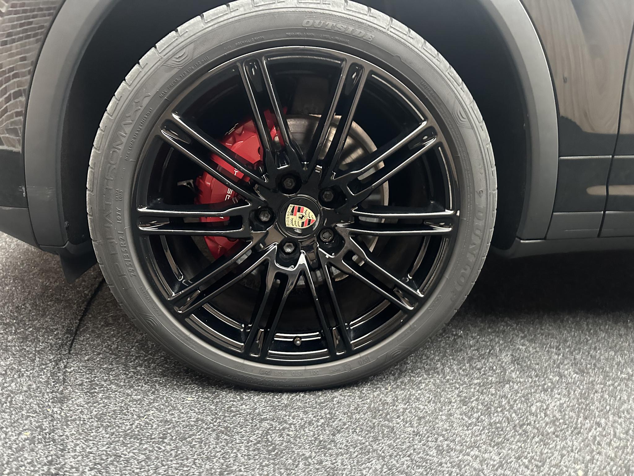 Foto van Porsche Cayenne S E-hybrid