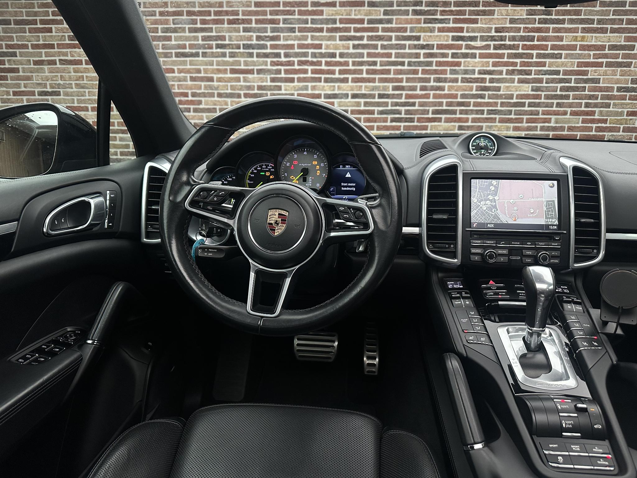 Foto van Porsche Cayenne S E-hybrid