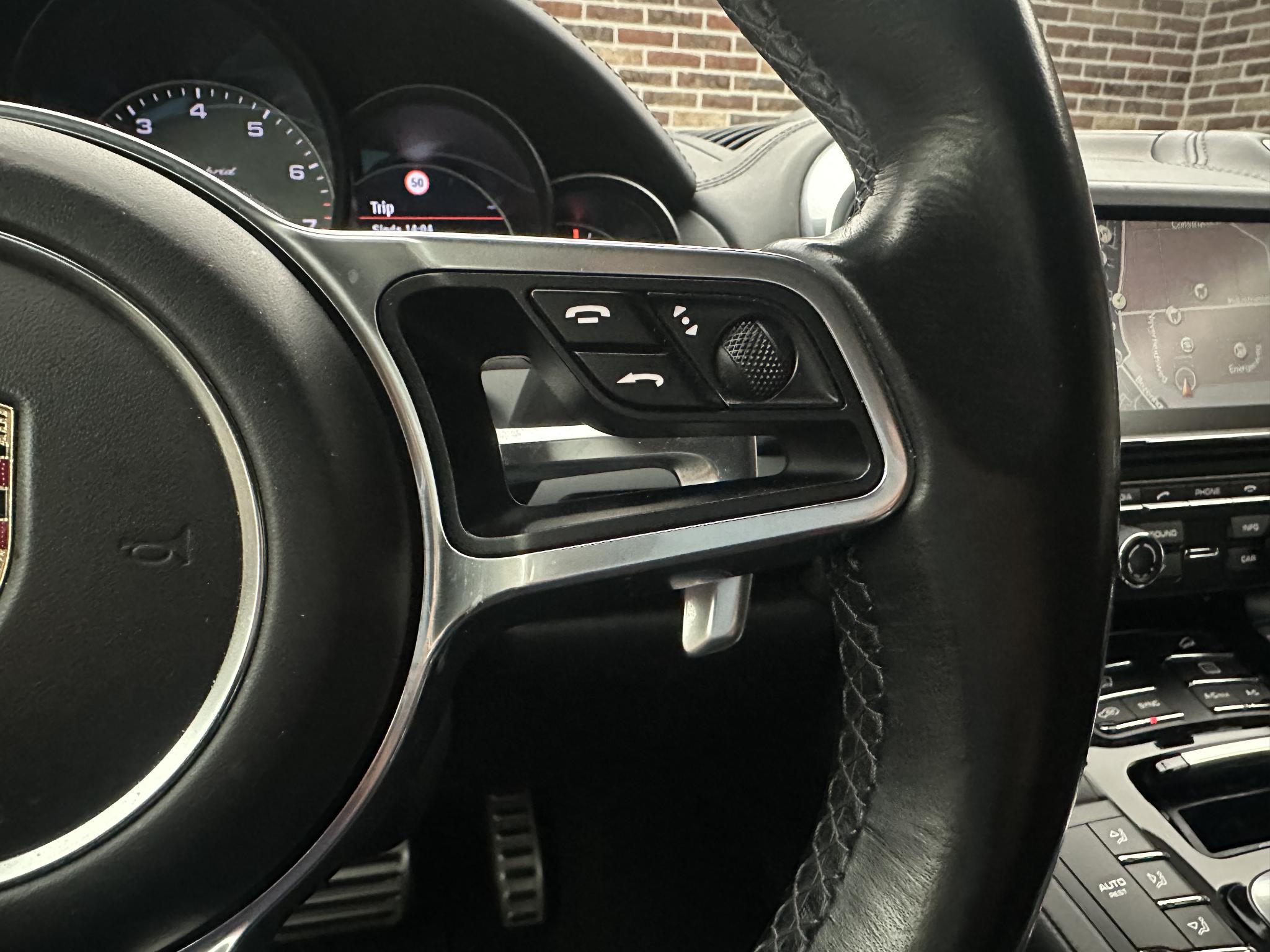 Foto van Porsche Cayenne S E-hybrid