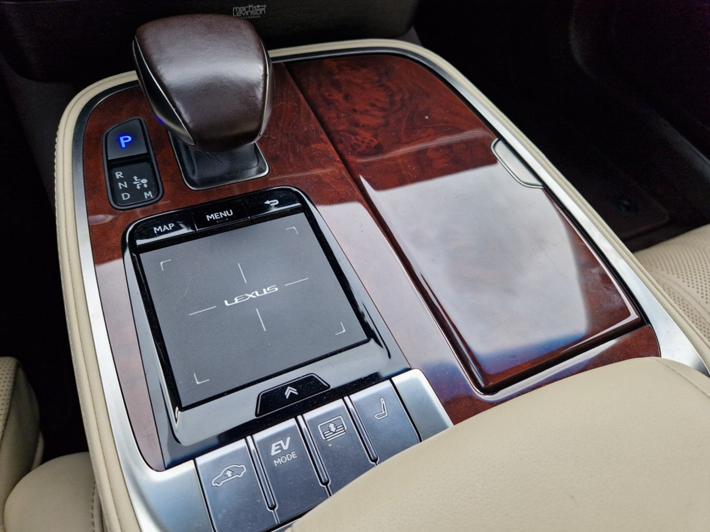 Foto van Lexus LS