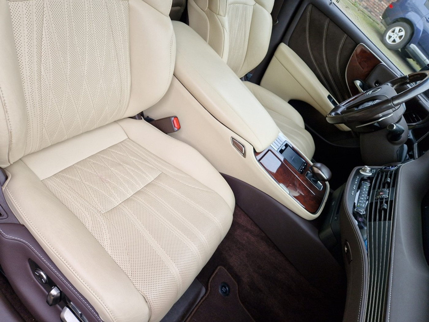 Foto van Lexus LS