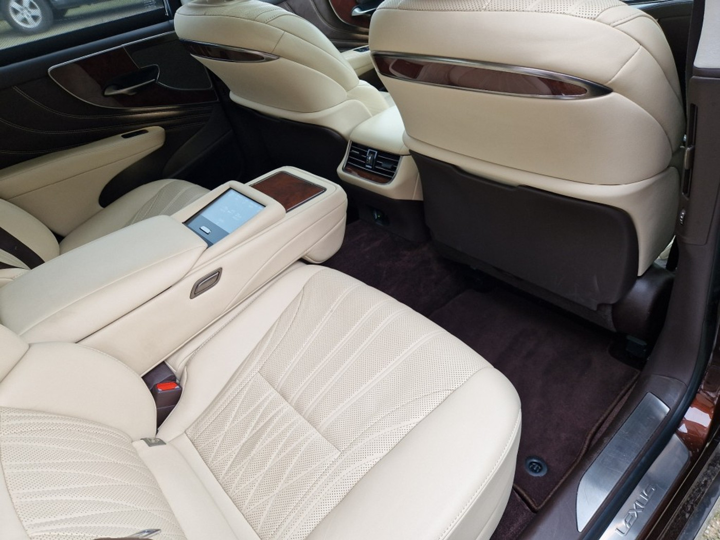 Foto van Lexus LS