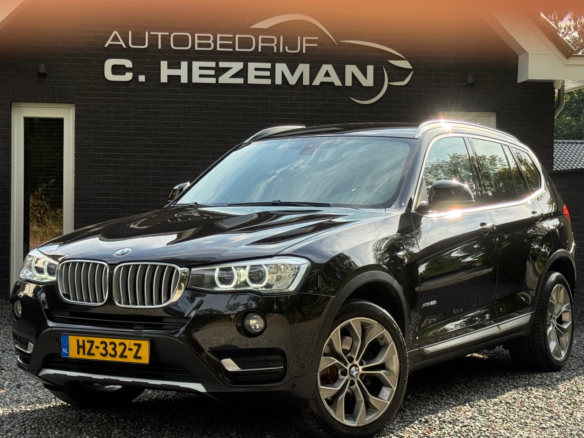 BMW X3 Xdrive20i XDrive20i High Executive LED Xenon LEDER Cruise Control Climate Control 2016 - voorkant