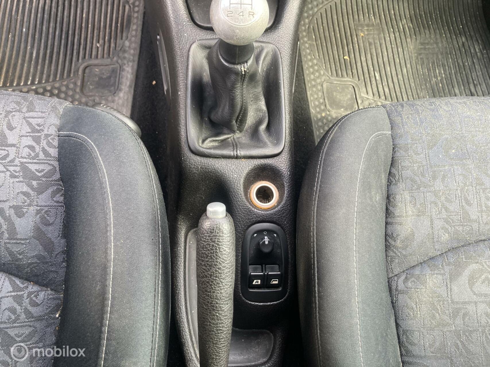 Foto van Peugeot 206 SW