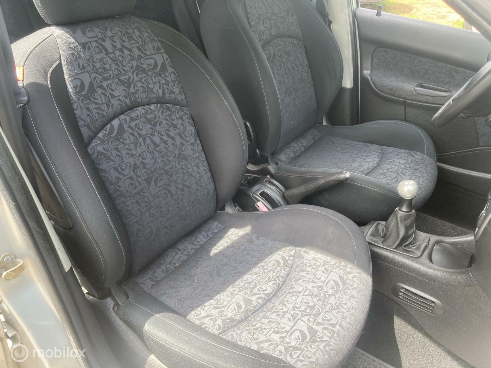 Foto van Peugeot 206 SW