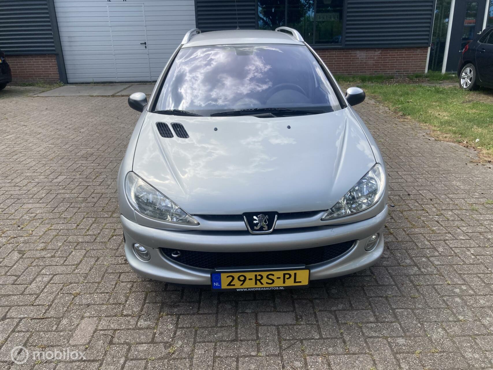Foto van Peugeot 206 SW