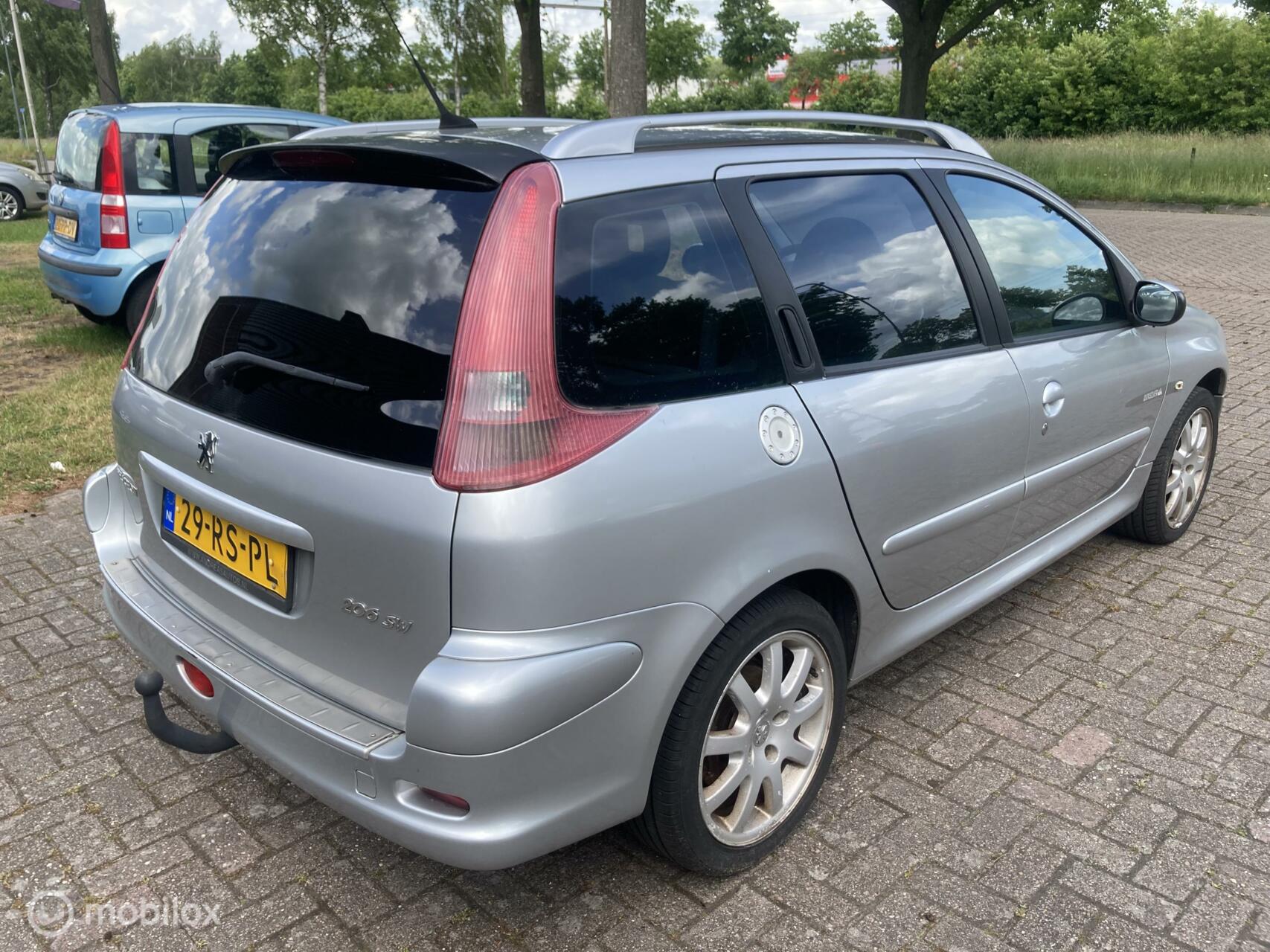 Foto van Peugeot 206 SW