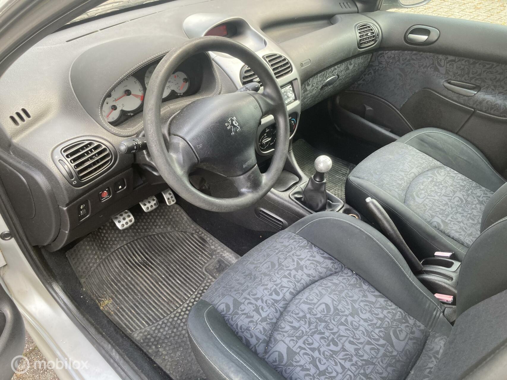 Foto van Peugeot 206 SW