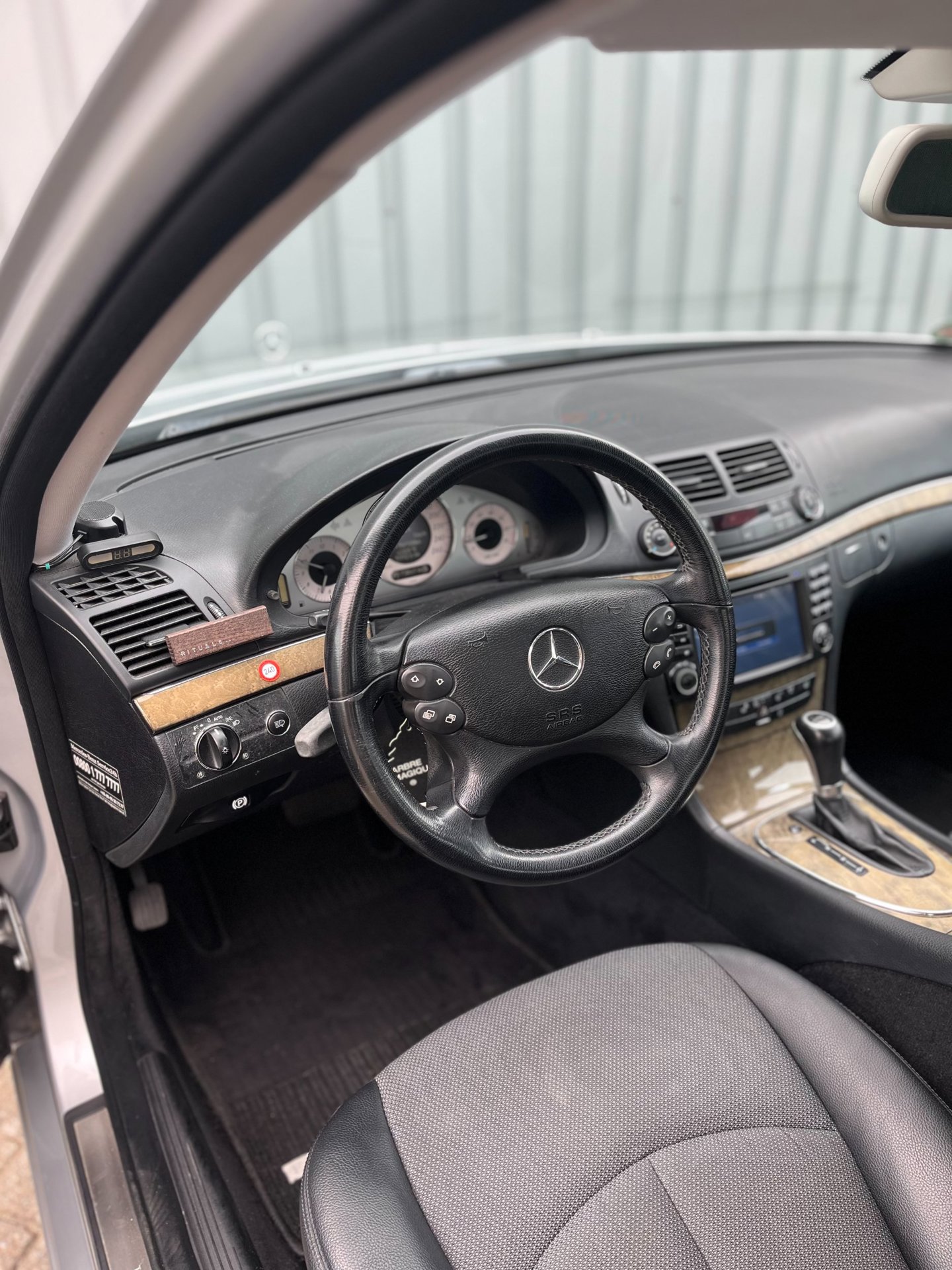 Foto van Mercedes-Benz E 200 Kompressor