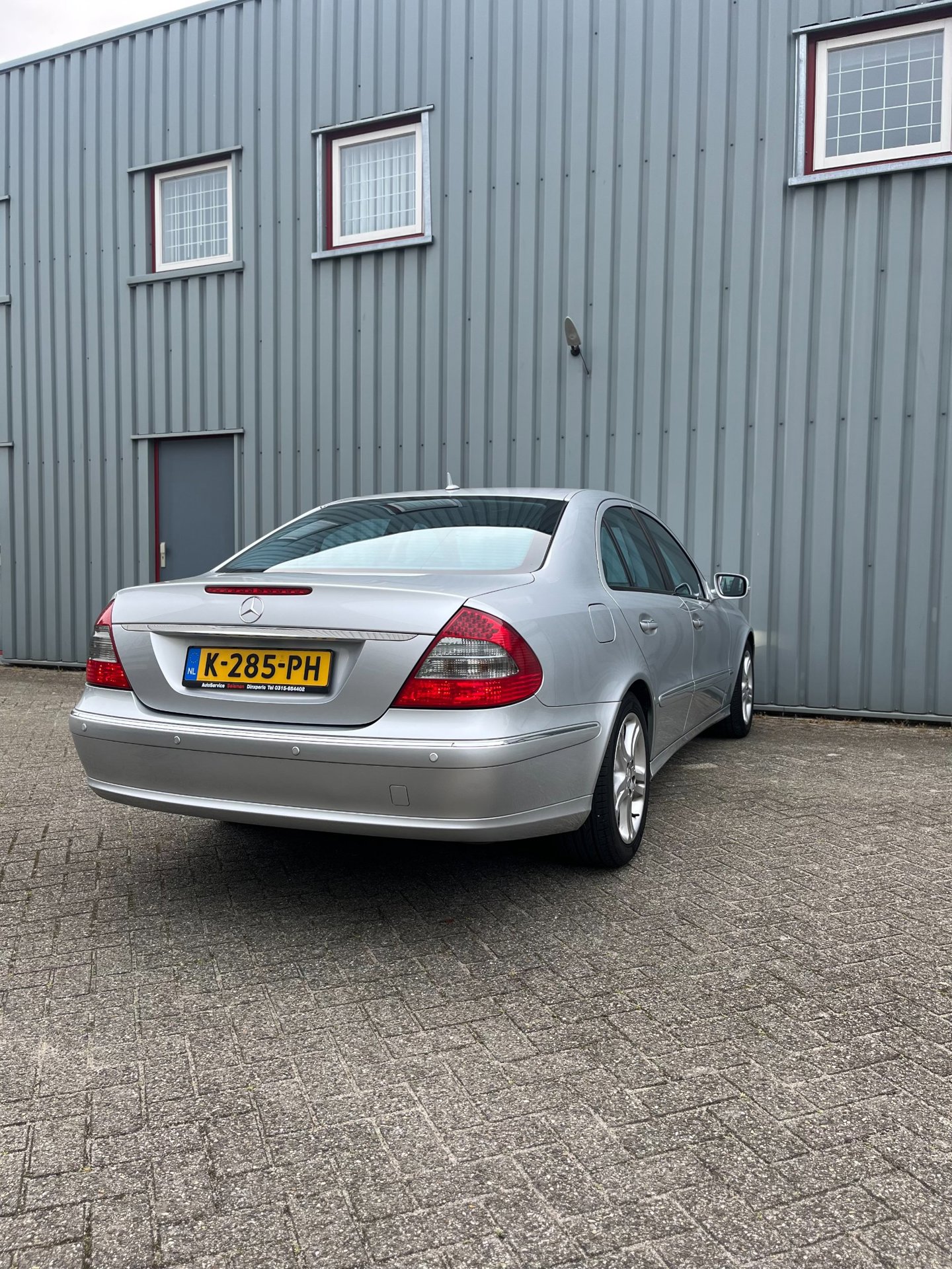 Foto van Mercedes-Benz E 200 Kompressor