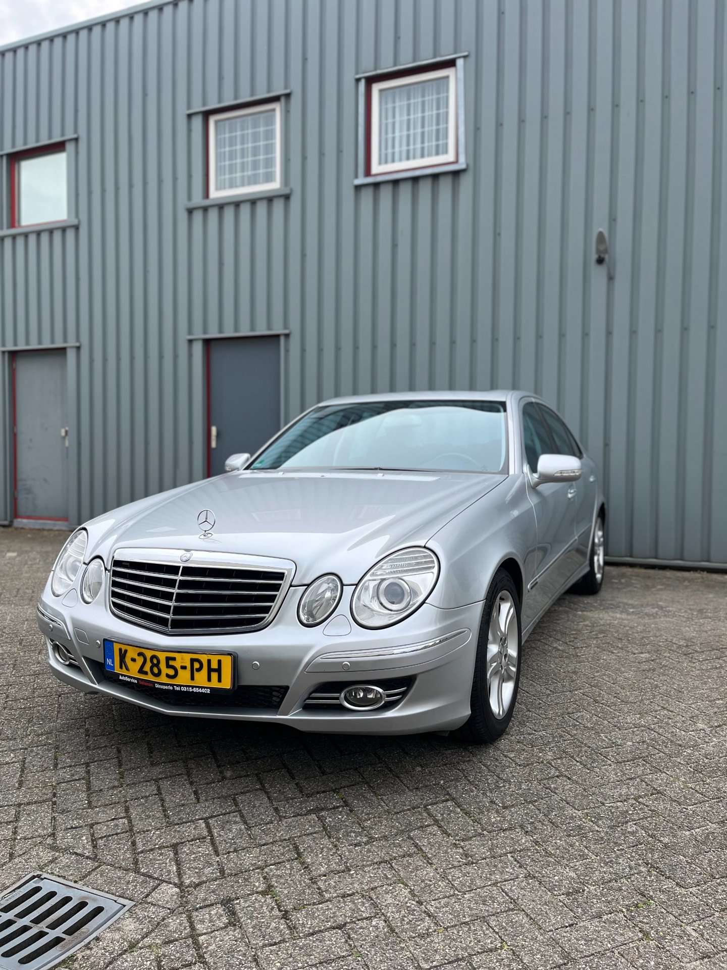 Foto van Mercedes-Benz E 200 Kompressor