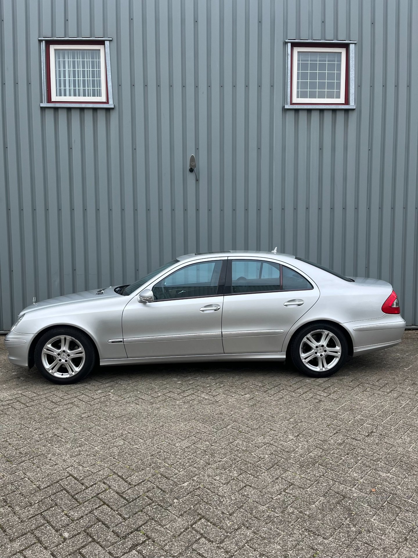 Foto van Mercedes-Benz E 200 Kompressor