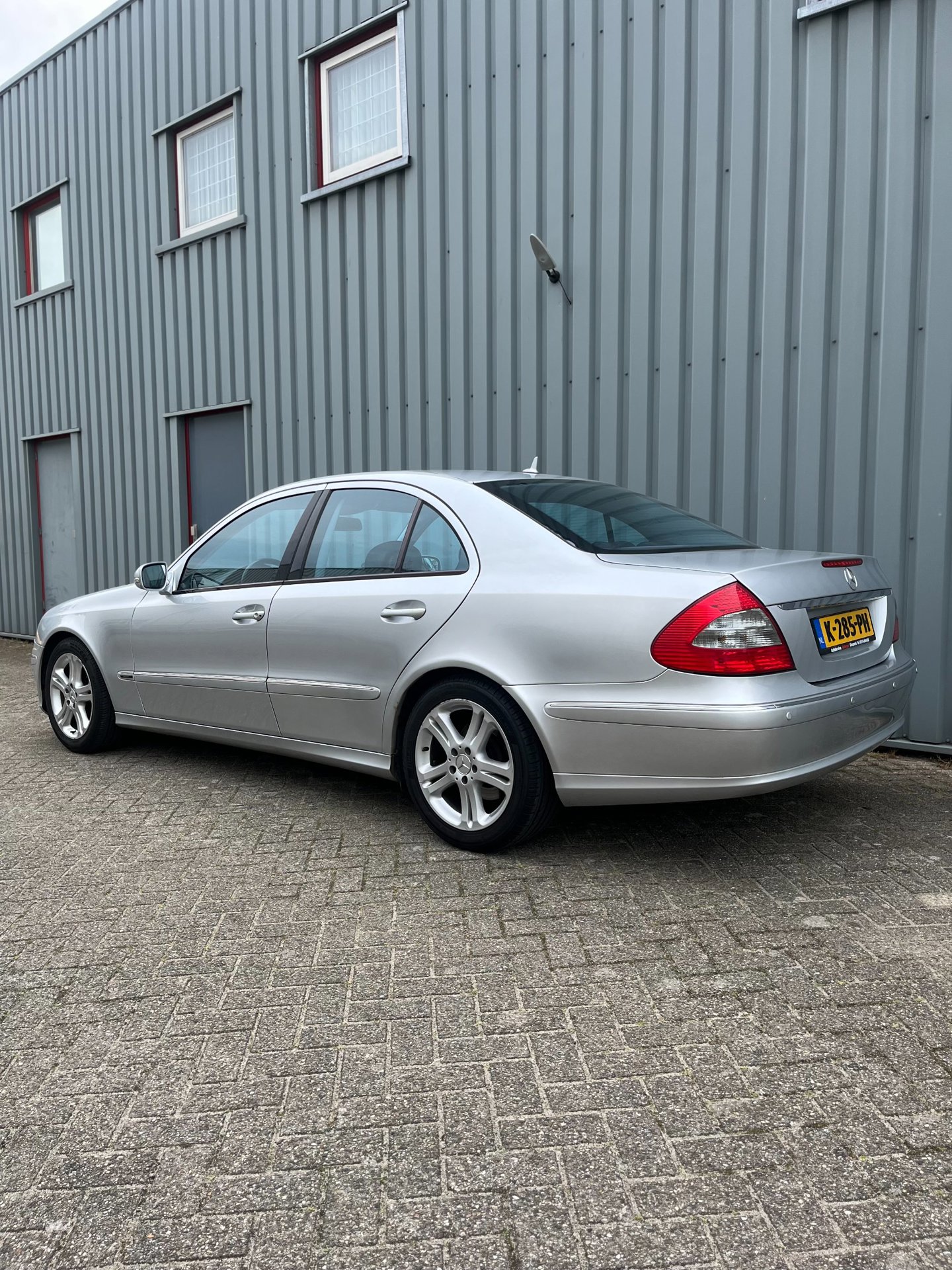 Foto van Mercedes-Benz E 200 Kompressor
